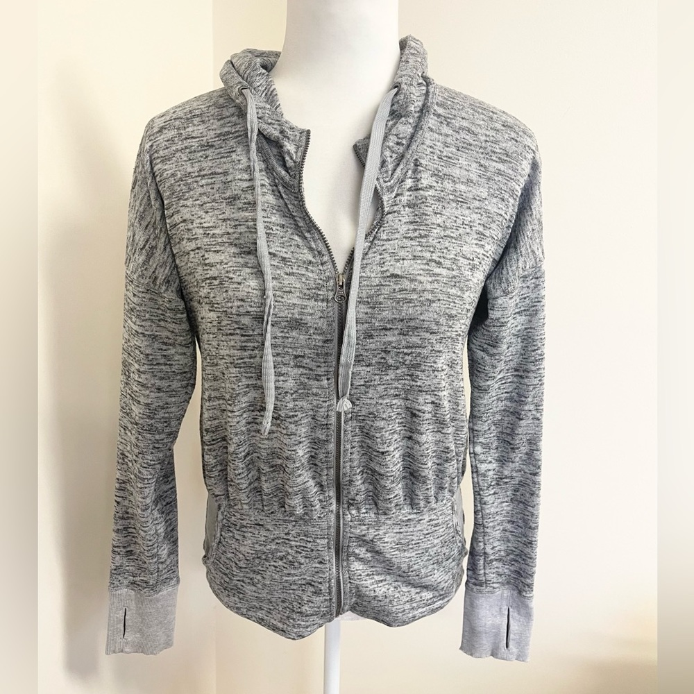 Cozy and cute Athleta hoodie zip up sweatshirt!